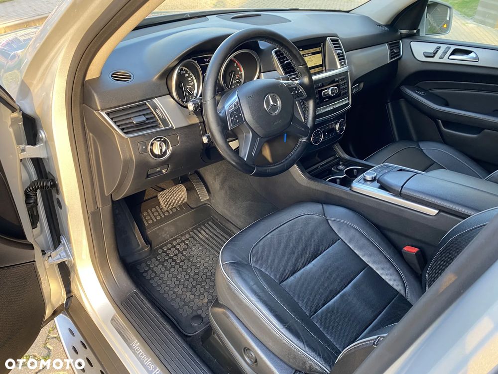 Mercedes-Benz ML 350 BlueTEC 4MATIC 7G-TRONIC - 12