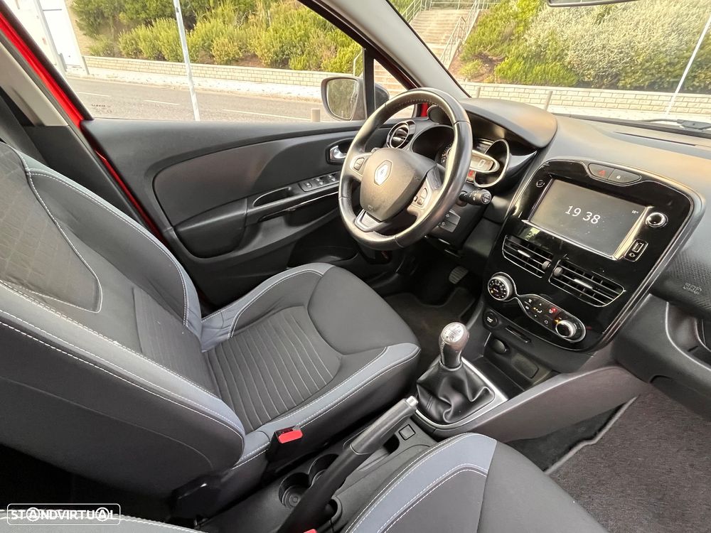 Renault Clio Sport Tourer 1.5 dCi Luxe - 24