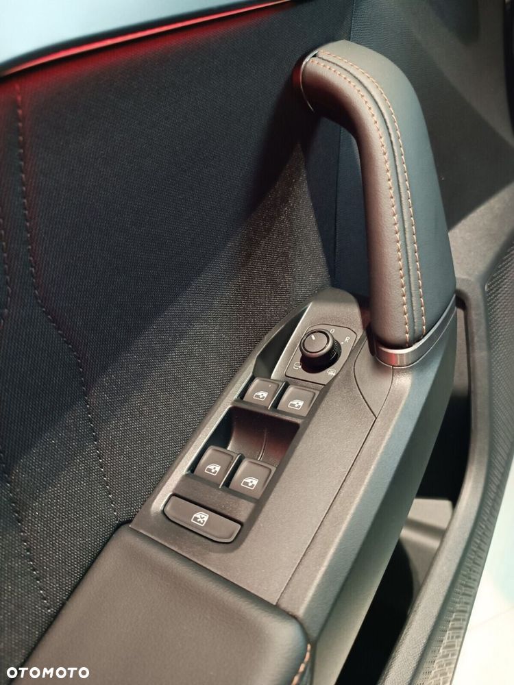 Cupra Leon 1.5 eTSI DSG - 10