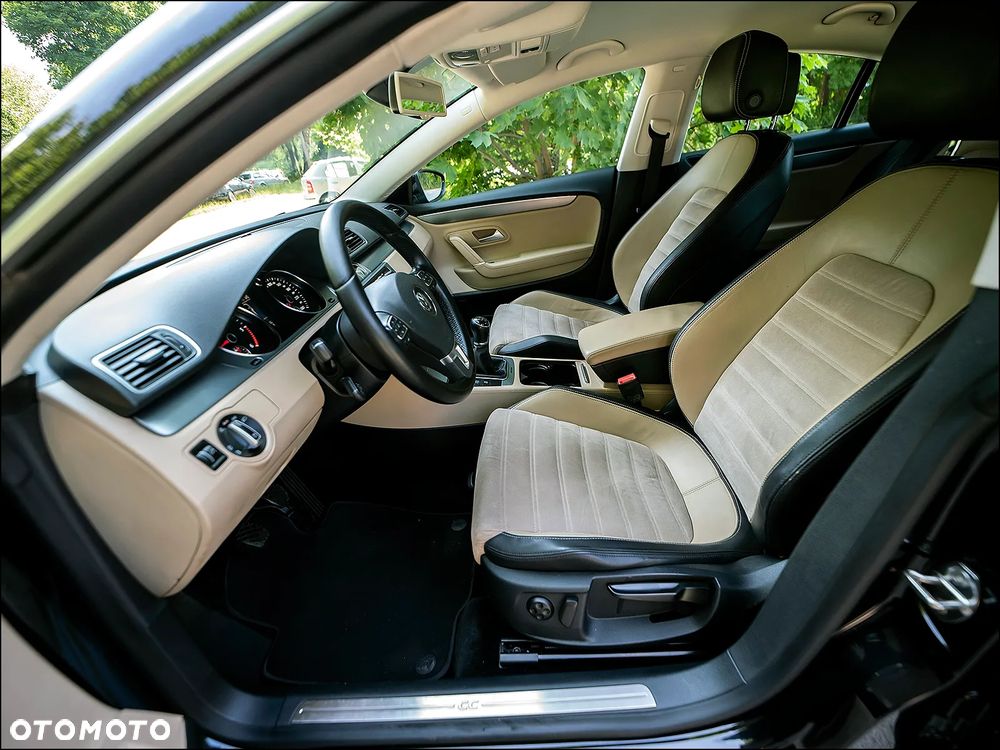 Volkswagen Passat CC - 17
