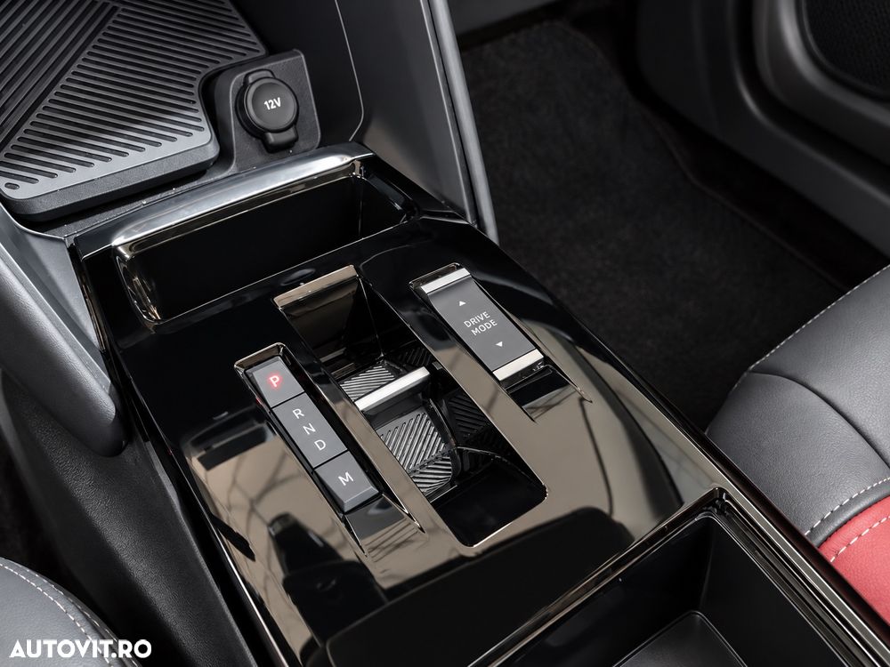 Citroën C4 PureTech 130 Stop&Start EAT8 SHINE - 10