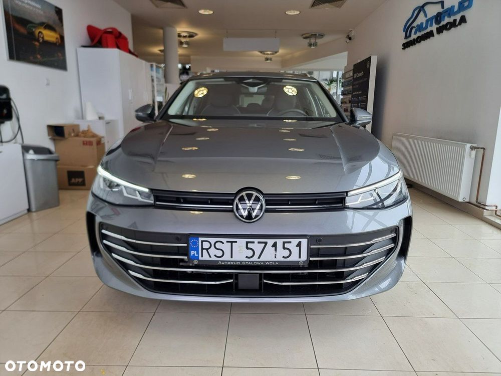 Volkswagen Passat - 4