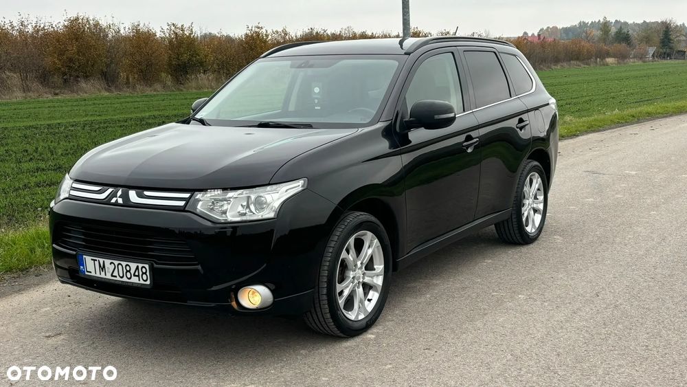 Mitsubishi Outlander 2012 photo 2