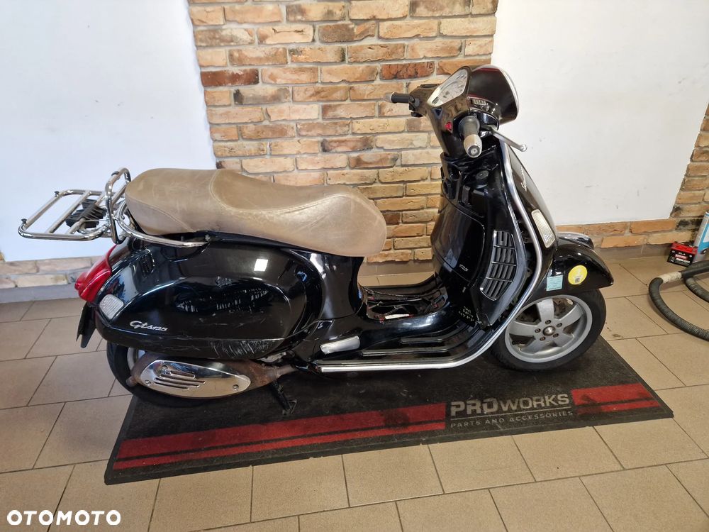 Vespa GTS - 34