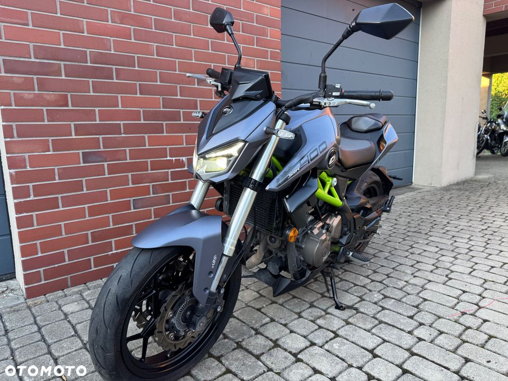 QJMOTOR Inny - 18
