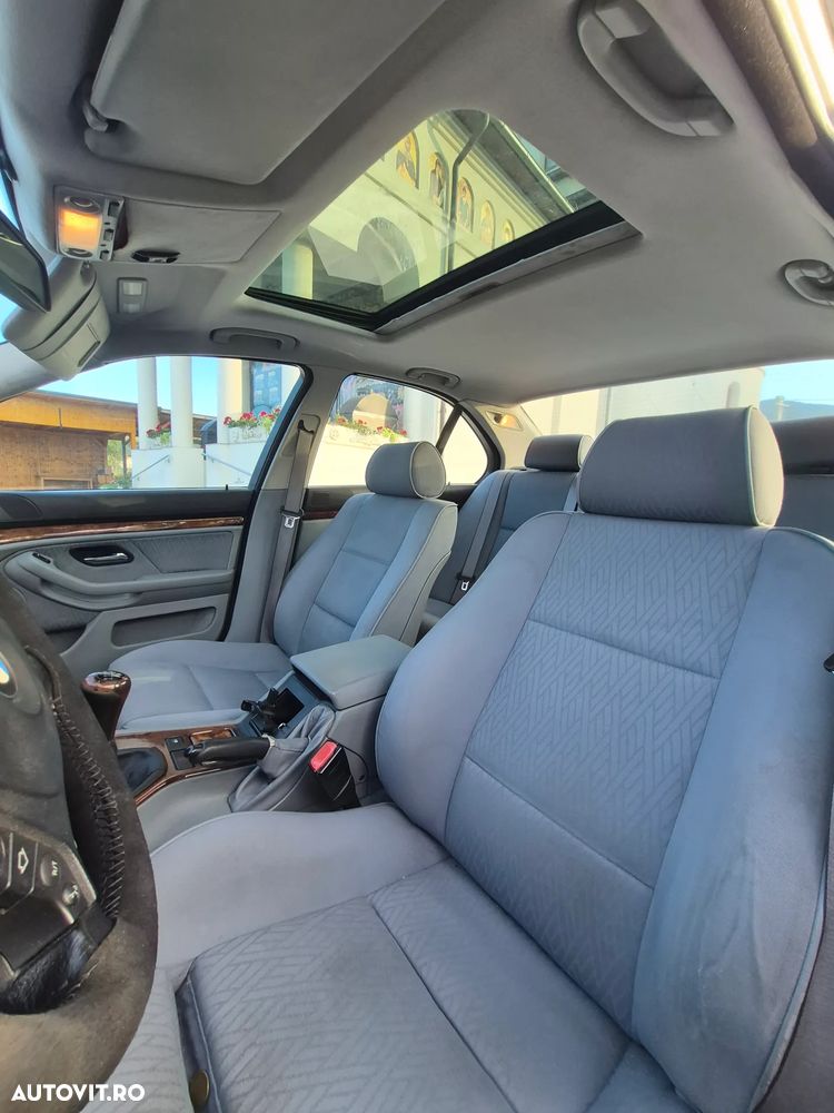 BMW Seria 5 520d - 5