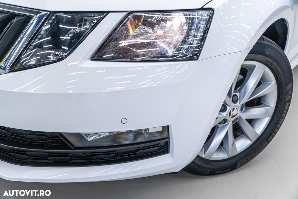 Skoda Octavia Combi 1.0 TSI DSG Style - 34