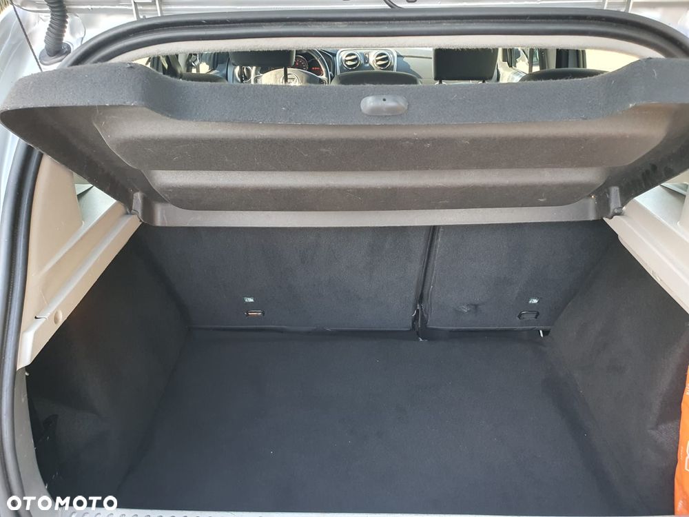 Dacia Sandero 0.9 TCe Laureate - 38