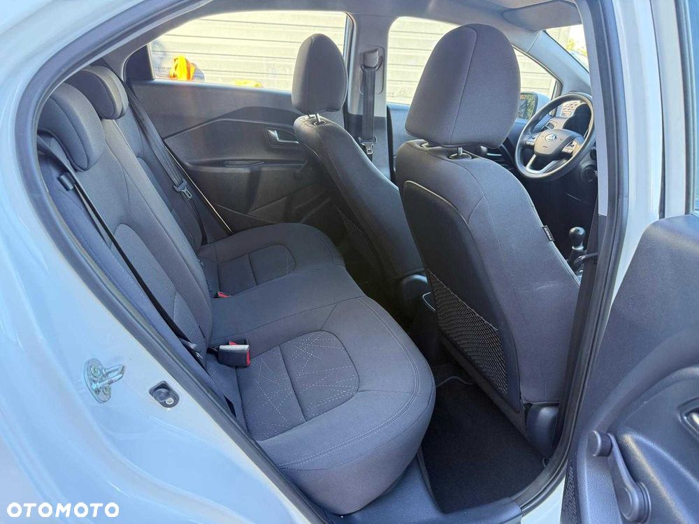 Kia Rio - 13