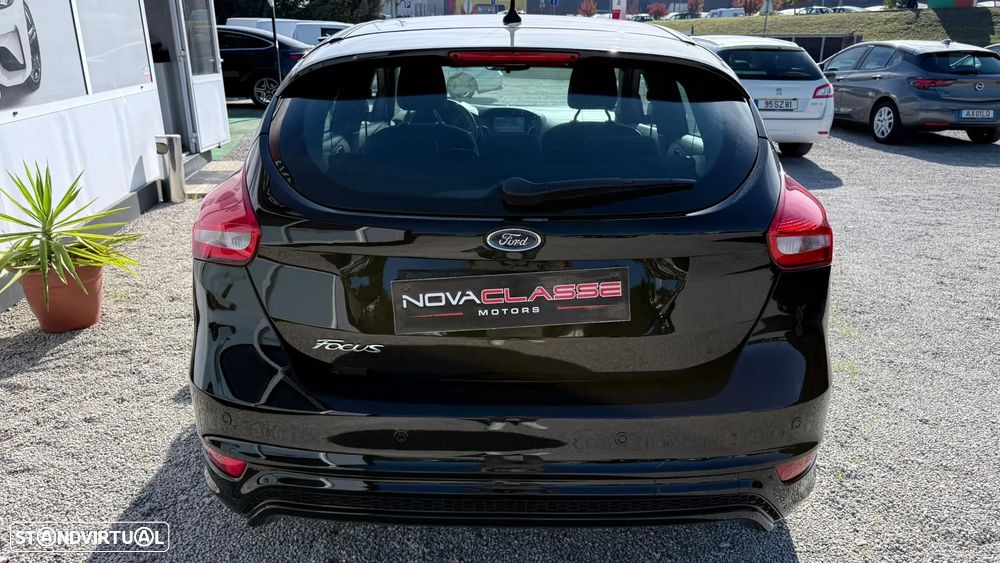 Ford Focus 1.0 EcoBoost S&S COOL&CONNECT DESIGN - 5
