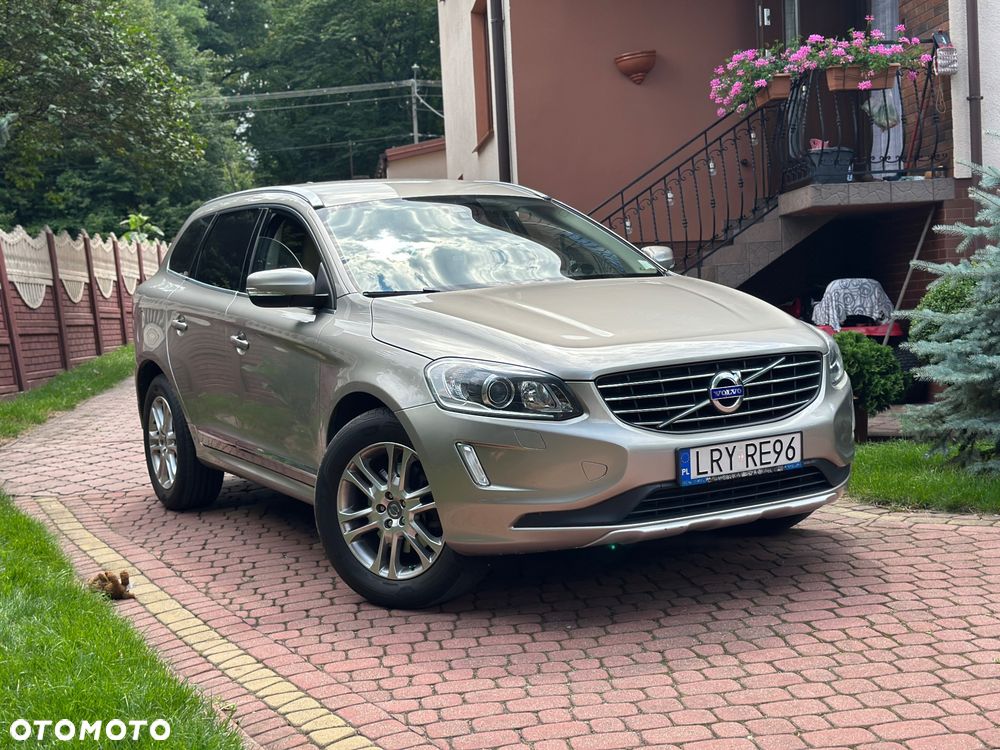 Volvo XC 60 D5 AWD Summum - 1