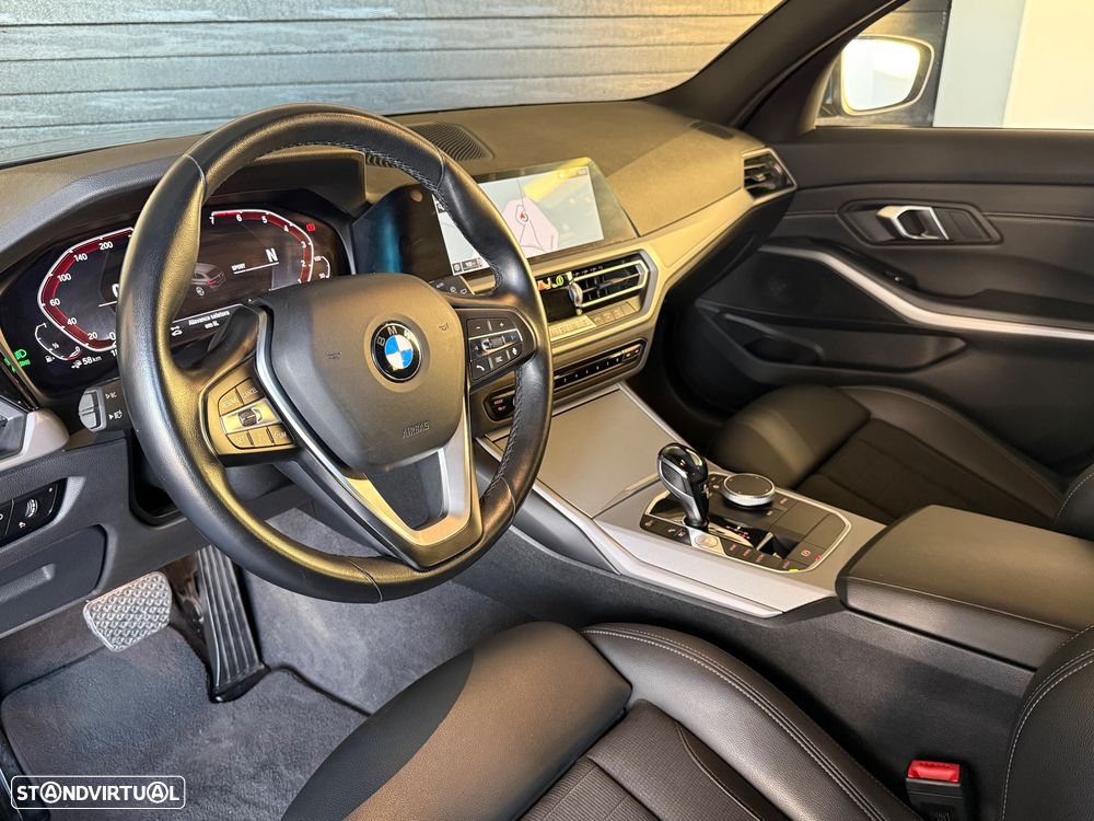 BMW 320 e Line Sport Auto - 3