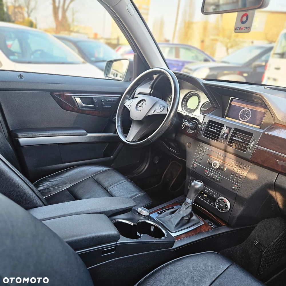 Mercedes-Benz GLK - 32