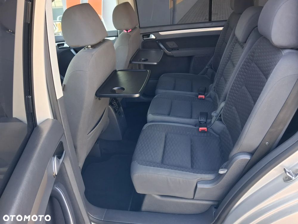 Volkswagen Touran 1.4 TSI DSG Highline - 18