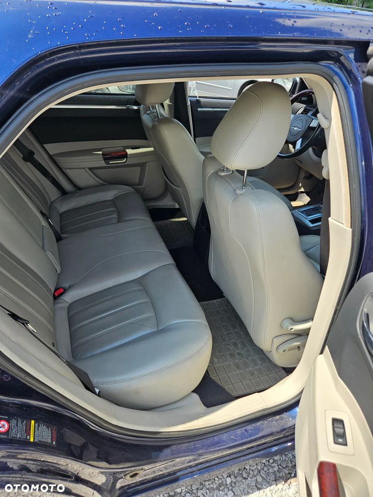 Chrysler 300C 3.5 V6 AWD - 15