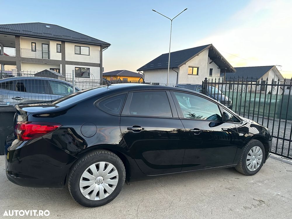 Opel Astra 1.4 Turbo ECOTEC Enjoy - 1