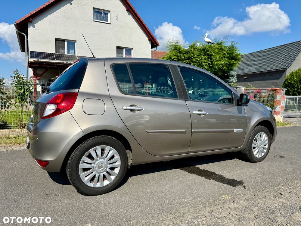 Renault Clio 1.2 16V 75 Dynamique - 6