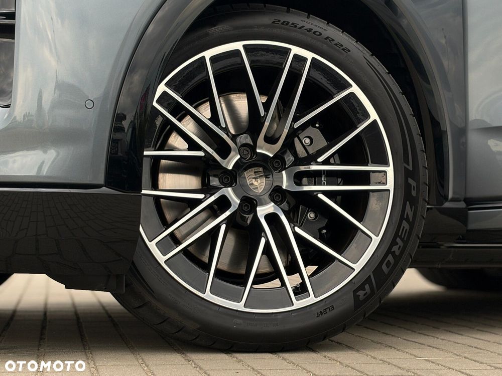 Porsche Cayenne - 11
