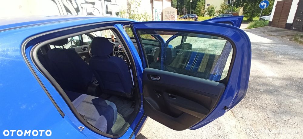 Peugeot 307 1.4 XR - 15