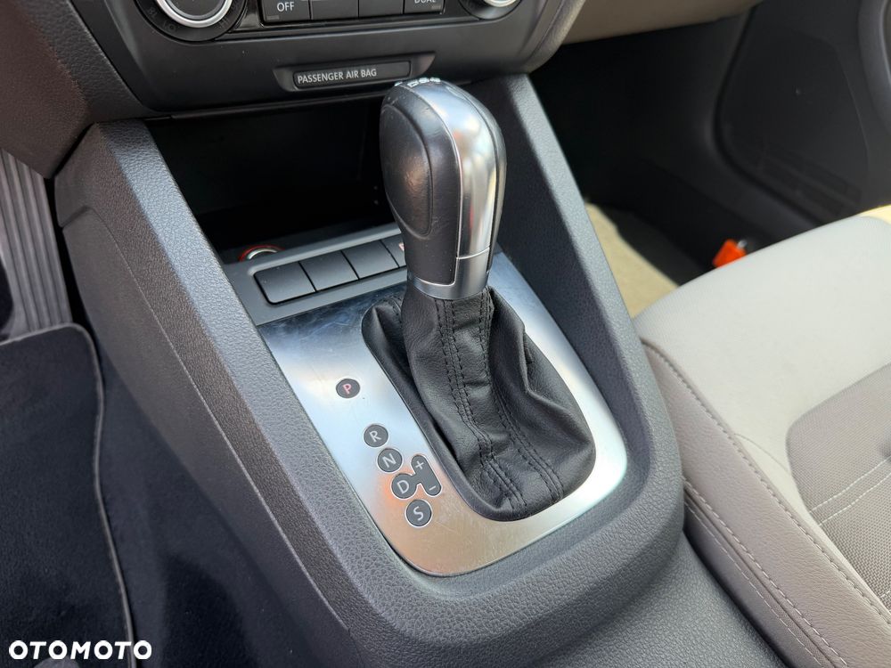 Volkswagen Jetta 1.4 TSI DSG Comfortline - 32