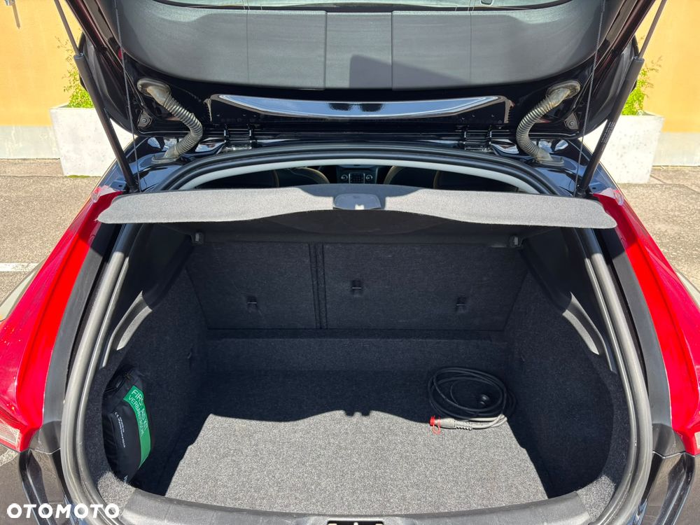 Volvo V40 T2 Drive-E Momentum - 10