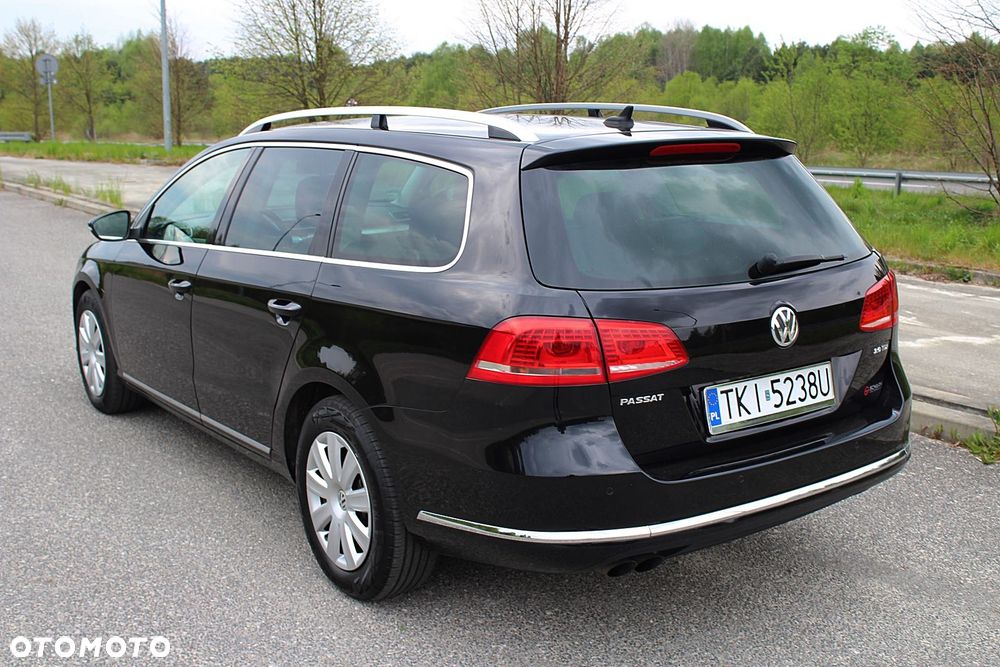 Volkswagen Passat 2.0 TDI Highline - 12