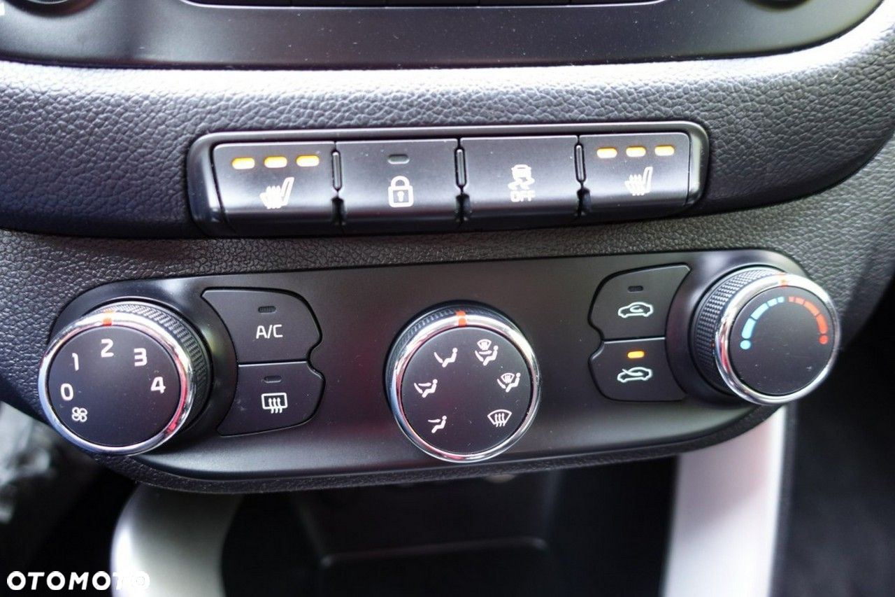 Kia Ceed - 14
