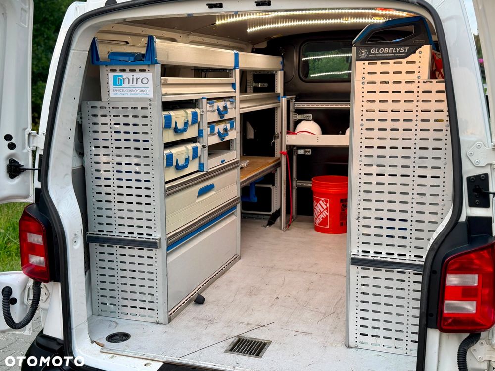 Volkswagen Transporter - 15