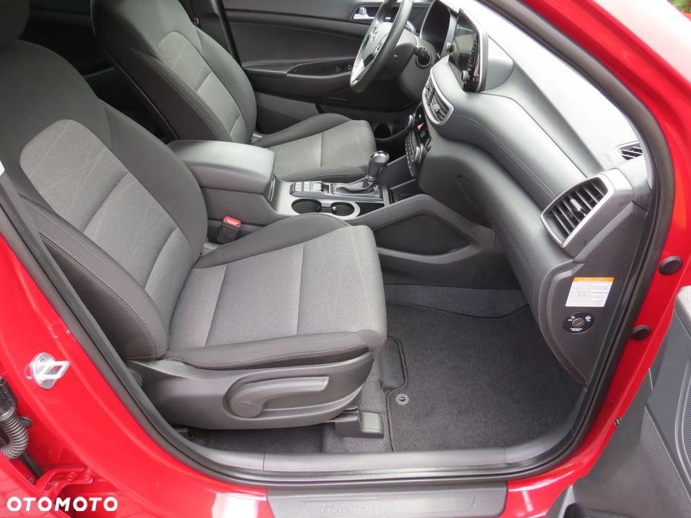 Hyundai Tucson 2.0 CRDi 4WD Automatik Style - 25