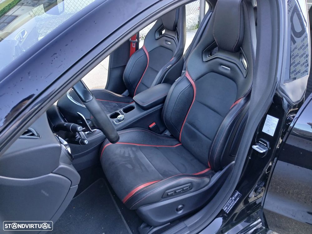 Mercedes-Benz CLA 45 AMG - 12