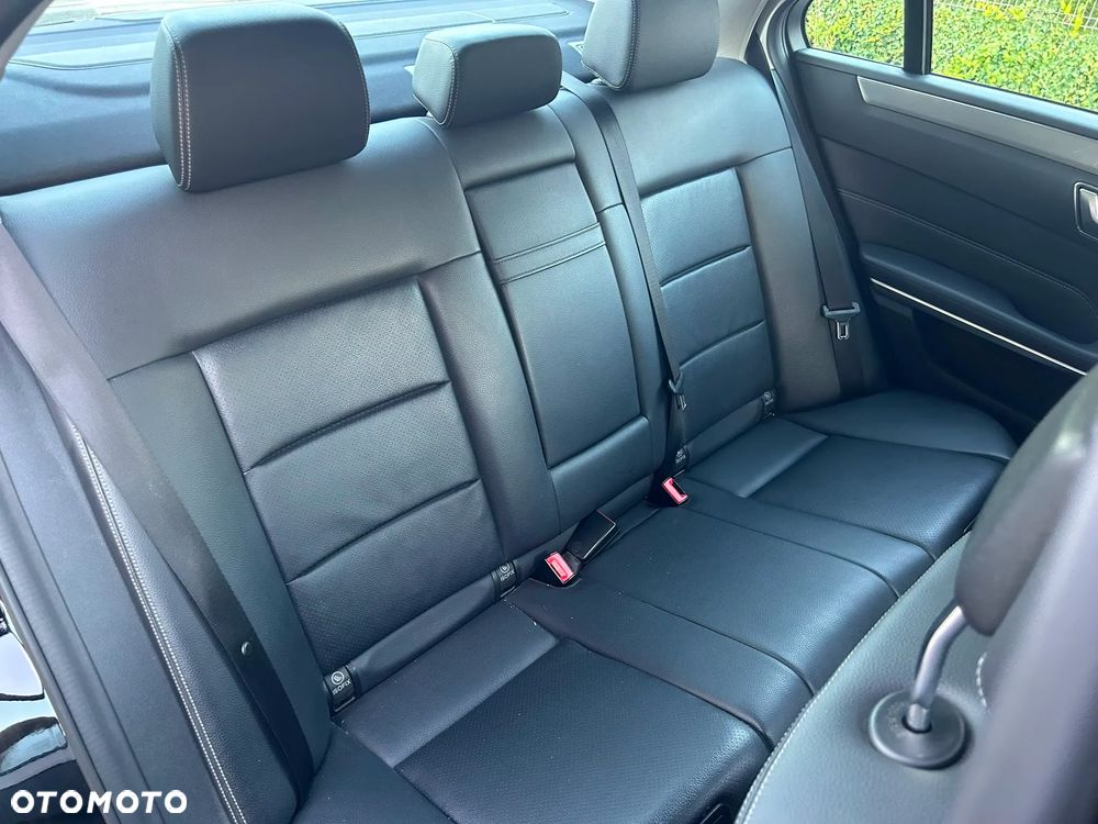 Mercedes-Benz Klasa E 200 BlueTEC 7G-TRONIC Edition - 11