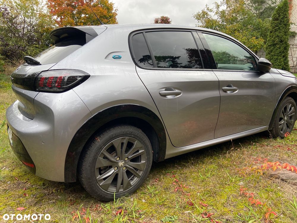Peugeot 208 e-208 50kWh Allure - 4