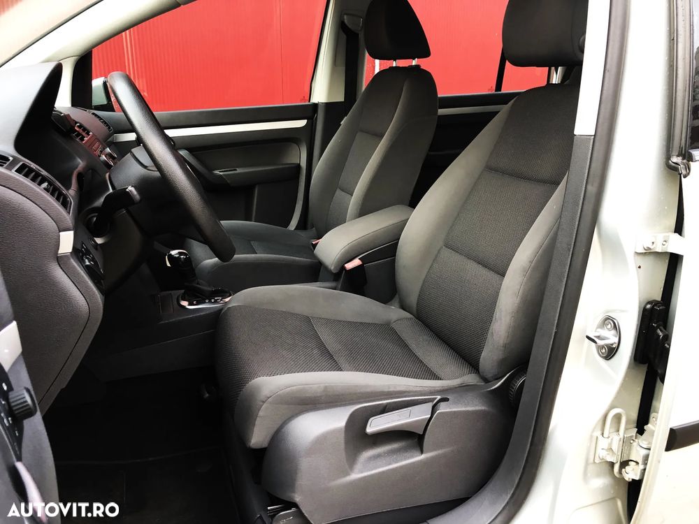Volkswagen Touran 1.4 TSI DSG Comfortline - 9