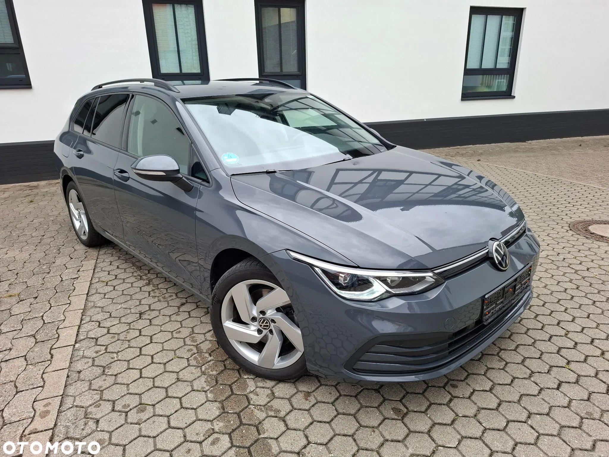Volkswagen Golf VIII 2.0 TDI Life - 1