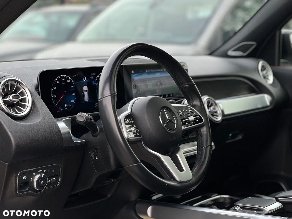 Mercedes-Benz GLB - 17