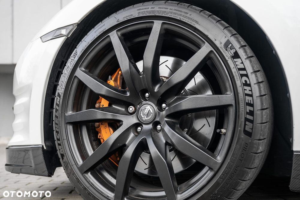 Nissan GT-R Black Edition - 20
