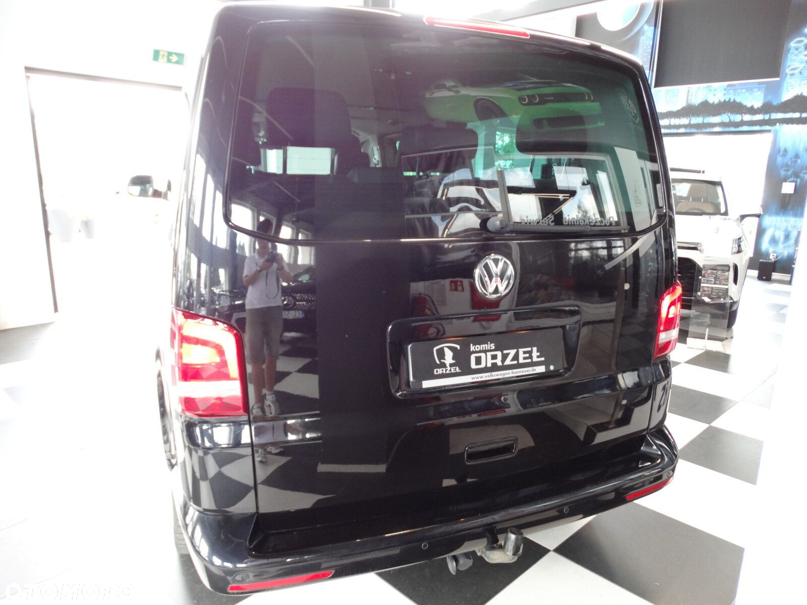Volkswagen Multivan - 5