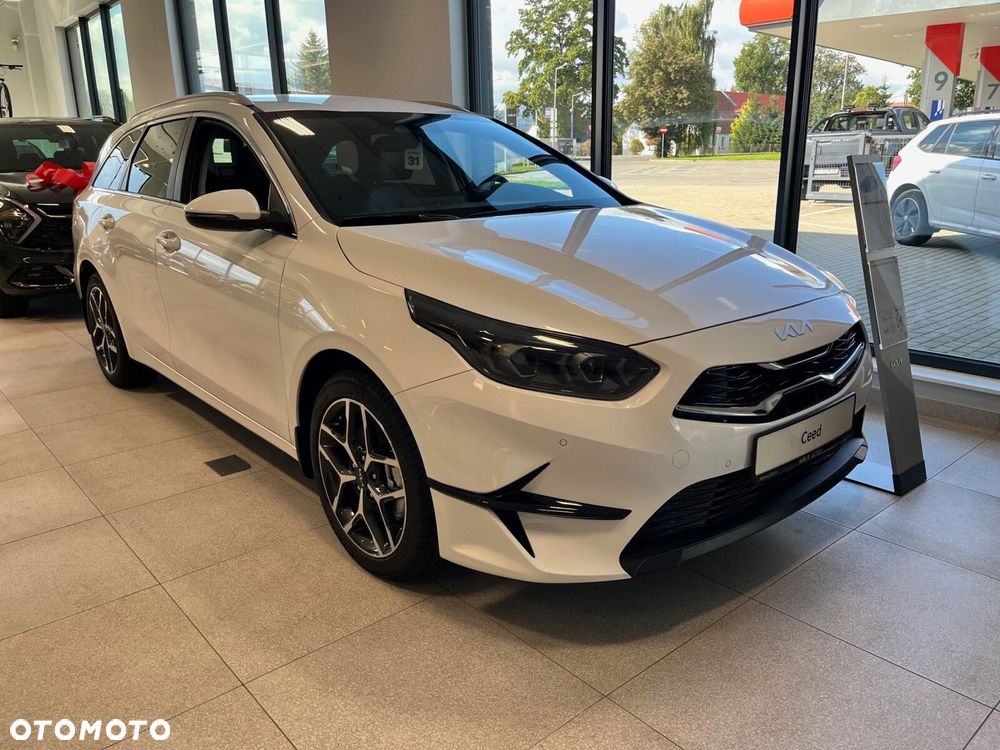 Kia Ceed - 1