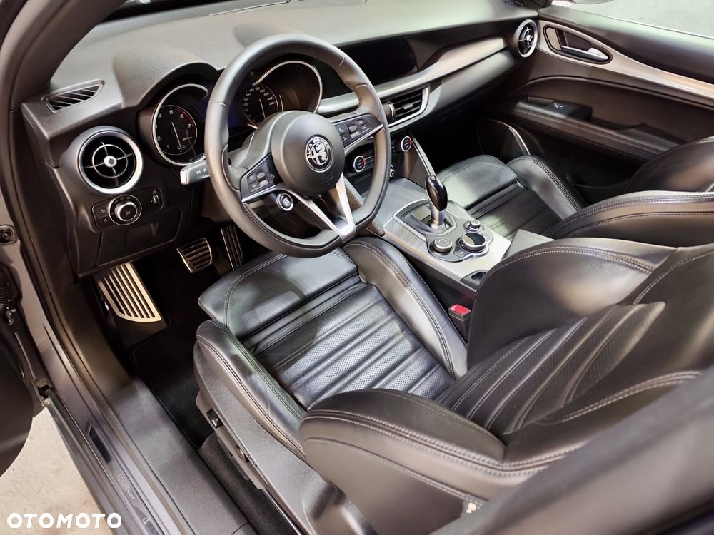 Alfa Romeo Stelvio 2.0 Turbo Executive Q4 - 13