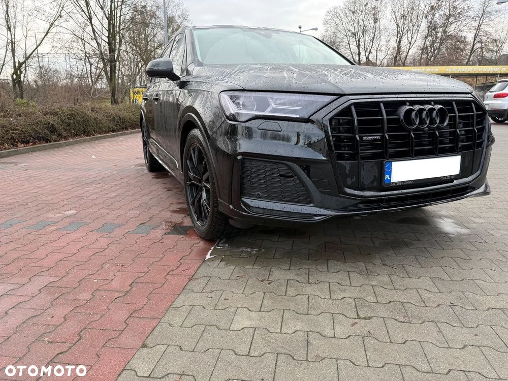 Audi Q7 - 1
