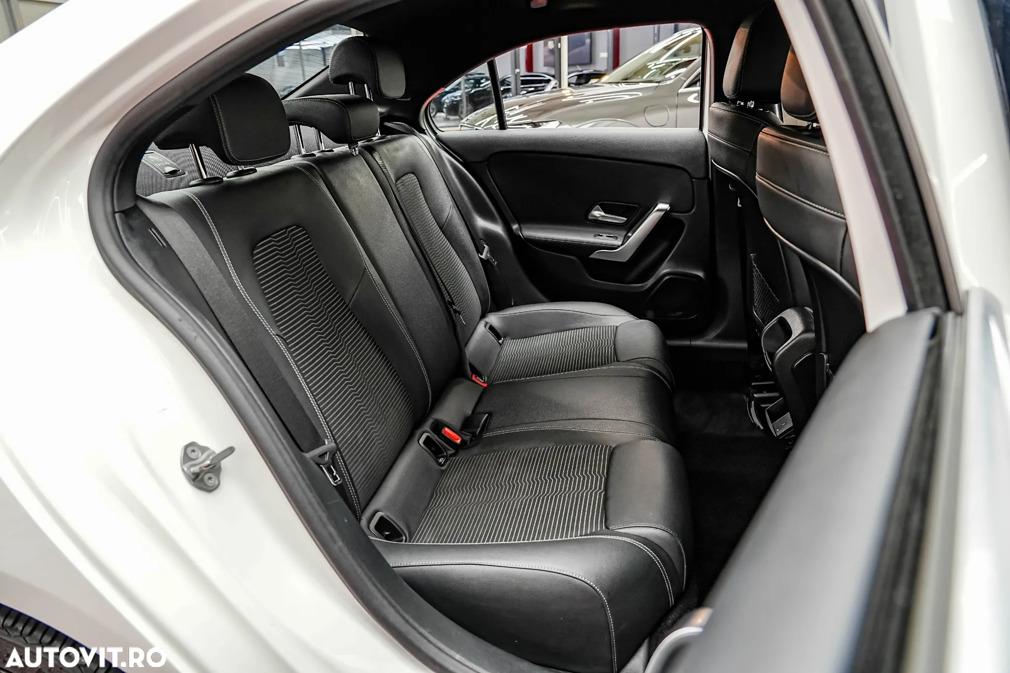 Mercedes-Benz A 180 d 7G-DCT AMG Line - 10