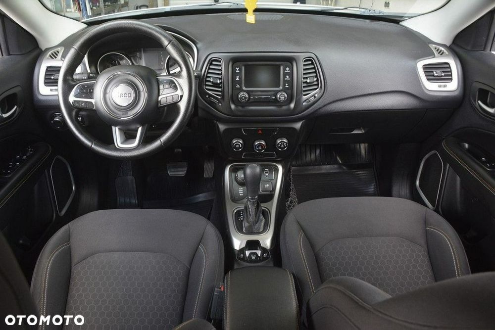 Jeep Compass - 17