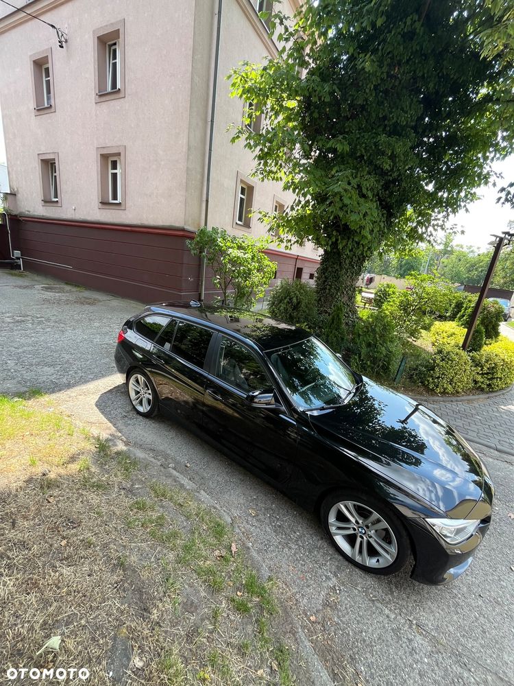 BMW Seria 3 318d - 16
