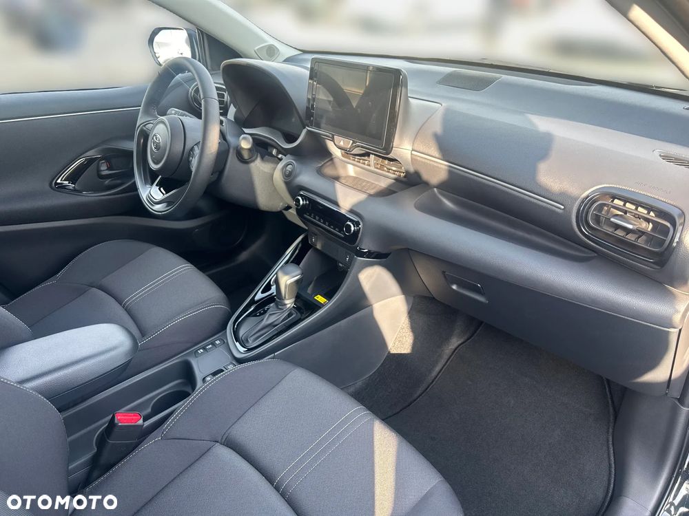 Toyota Yaris Hybrid 1.5 Style - 17