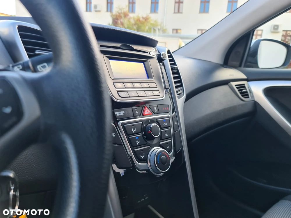 Hyundai i30 i30cw 1.4 Classic - 19