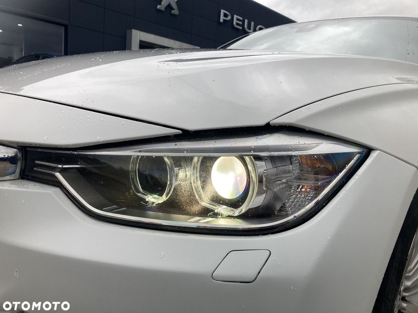 BMW Seria 3 - 32