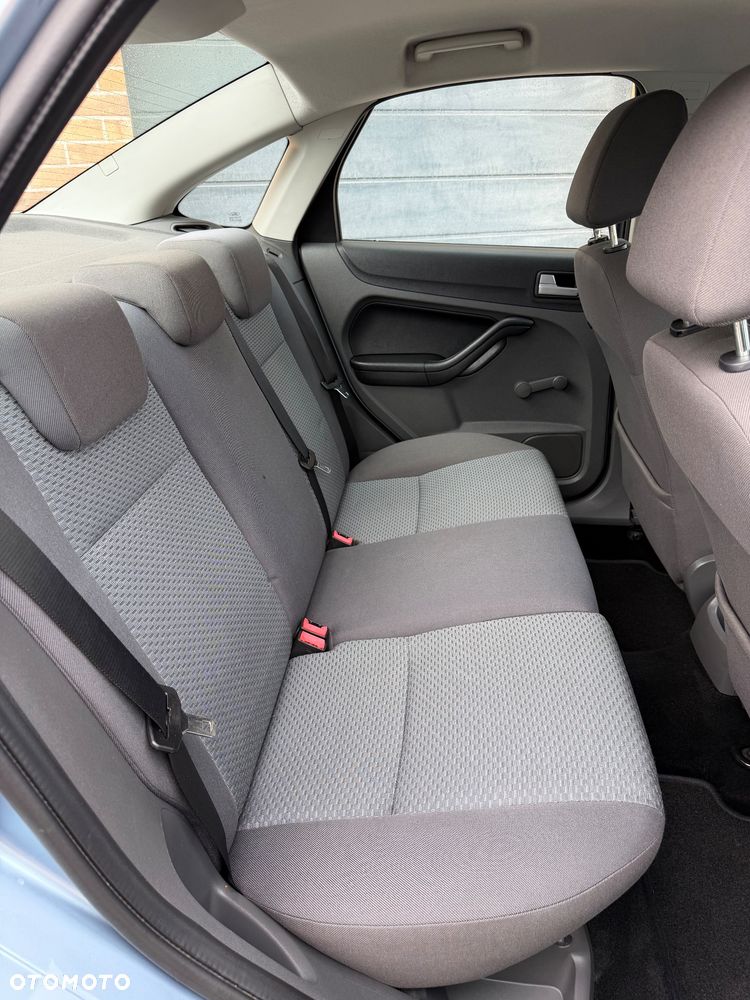 Ford Focus - 23