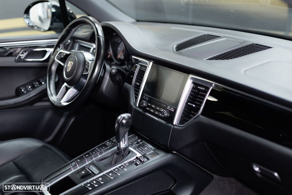 Porsche Macan S All Weather - 24
