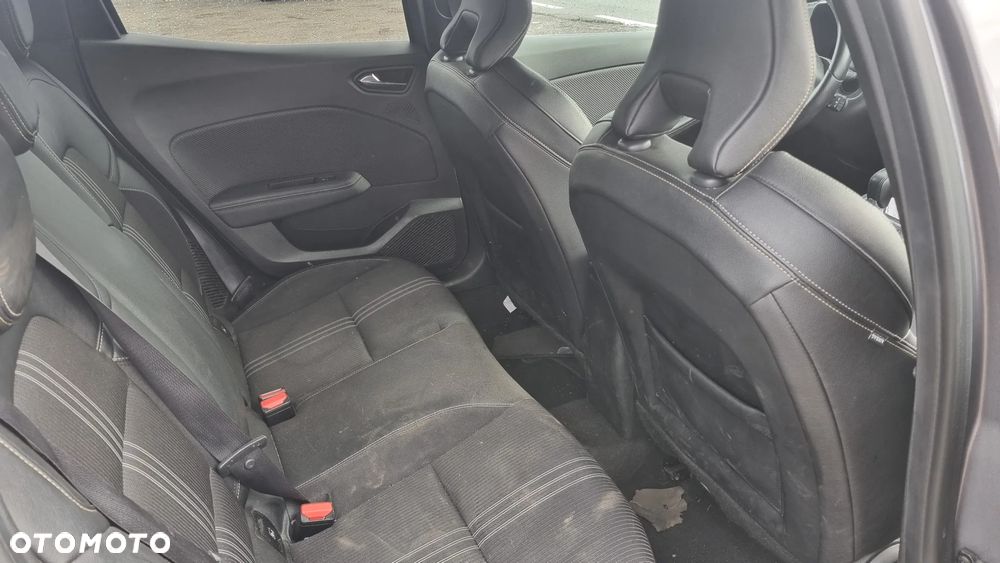 Renault Clio 1.6 E-TECH Techno - 23