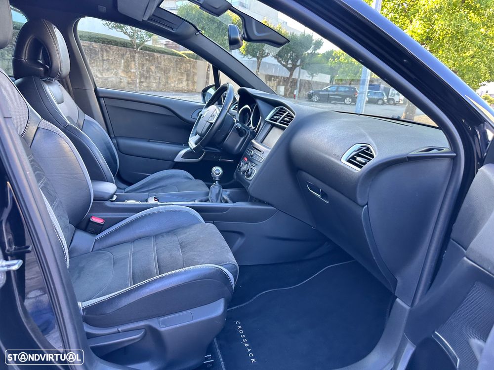 DS DS4 Crossback 1.6 BlueHDi So Chic J18 - 38